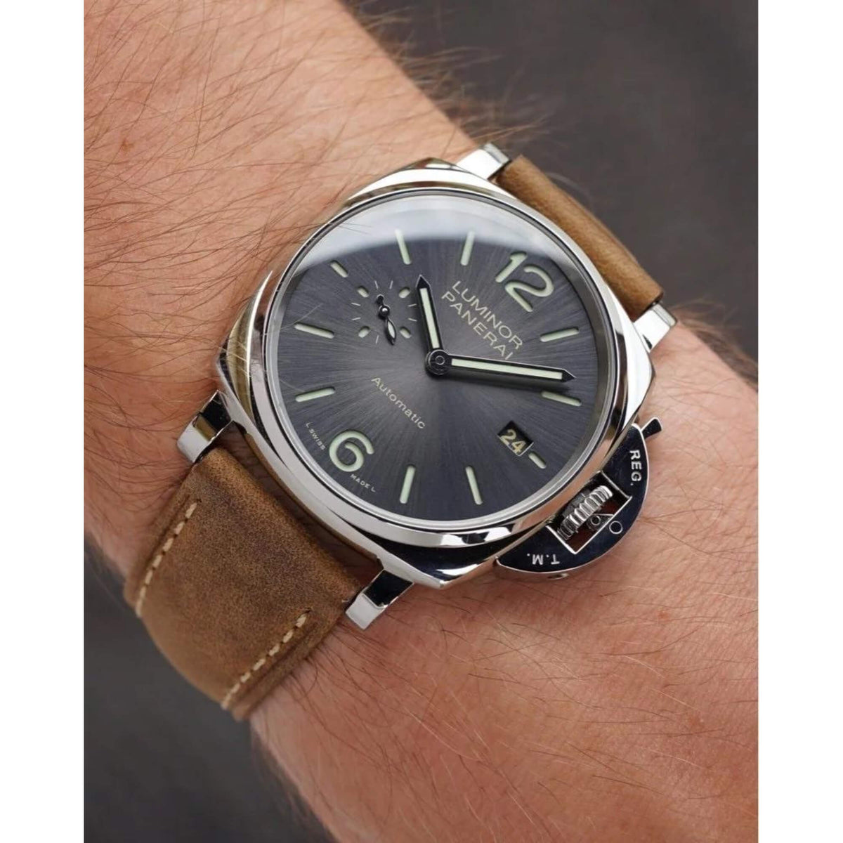 Panerai luminor due discount 42mm