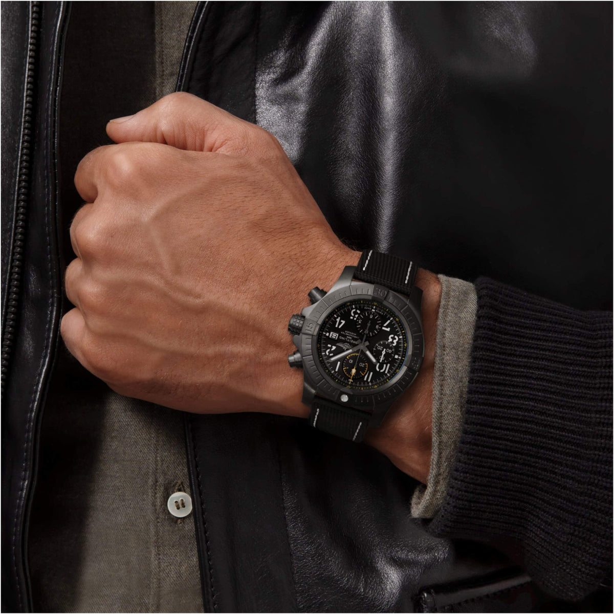 Black top breitling avenger